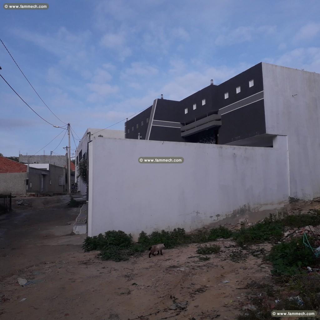 Terrain de 236 m² a 77 000 dt